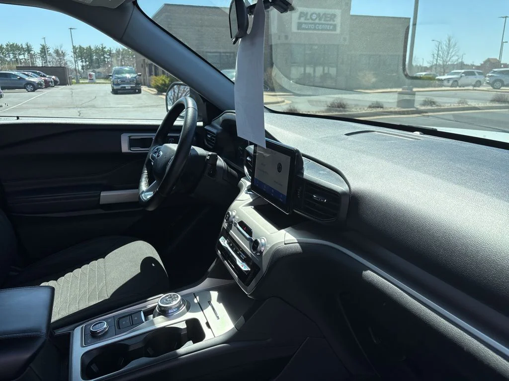 Used 2021 Oxford White Ford XLT image 35