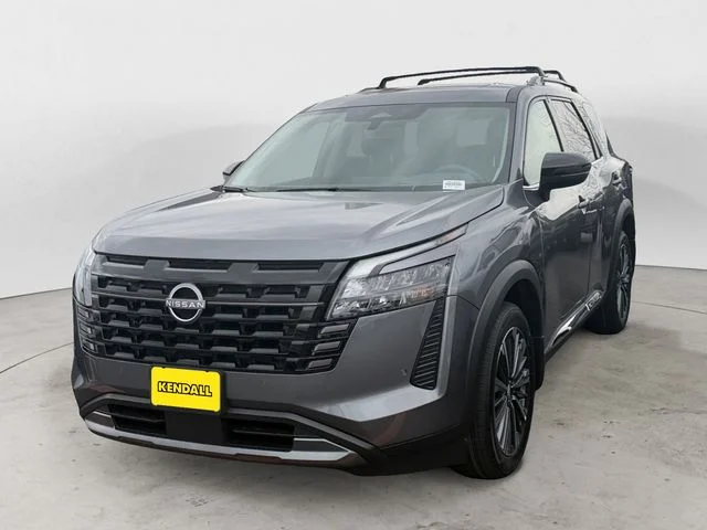 2026 Nissan Pathfinder Platinum 4WD's photo