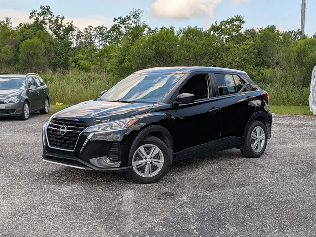 2023 Nissan Kicks S