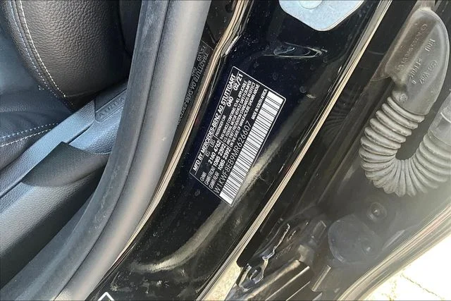 Used 2021  Mercedes-Benz C 300 image 19