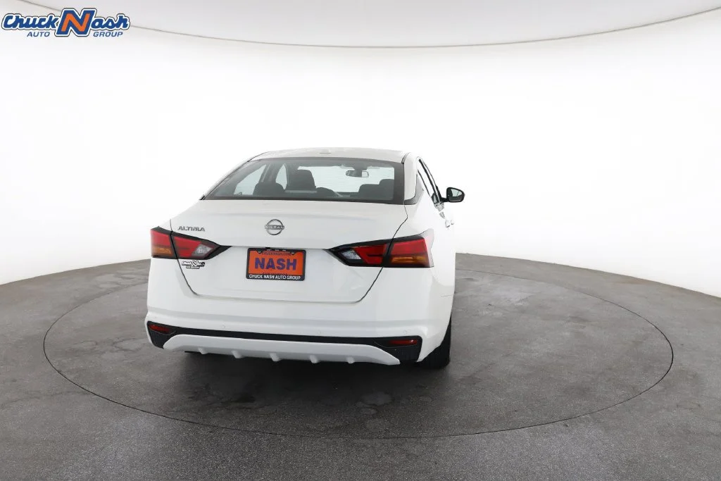 2025 Nissan Altima SV - Photo 11