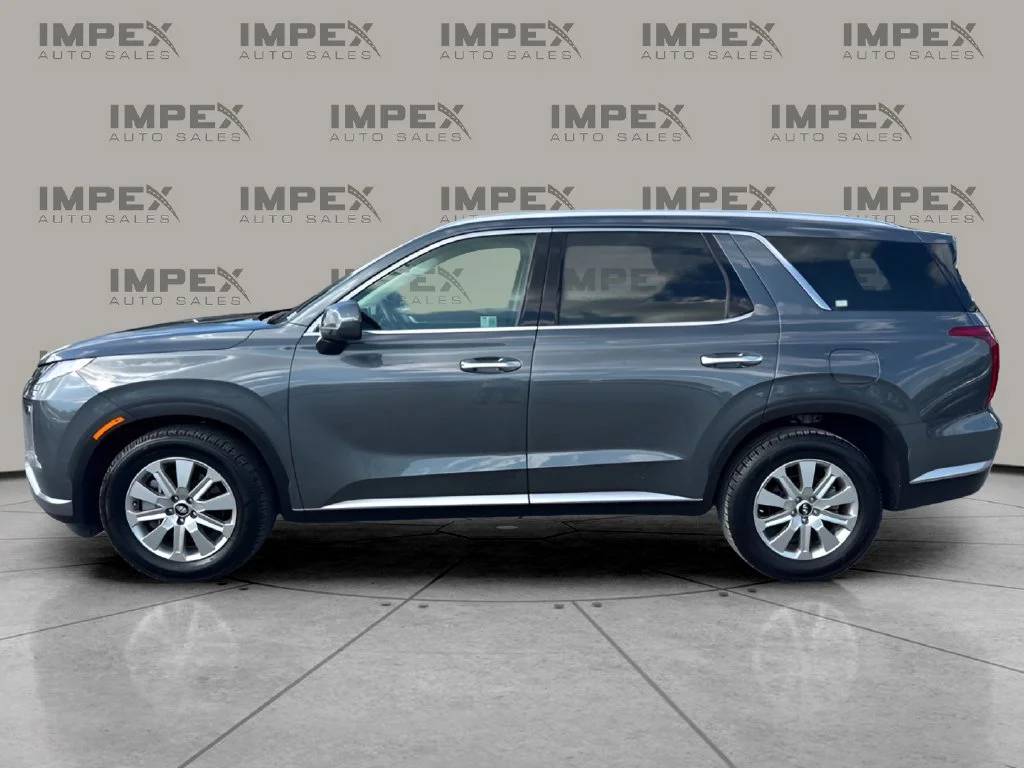 Used 2025 Gray Hyundai SEL image 2