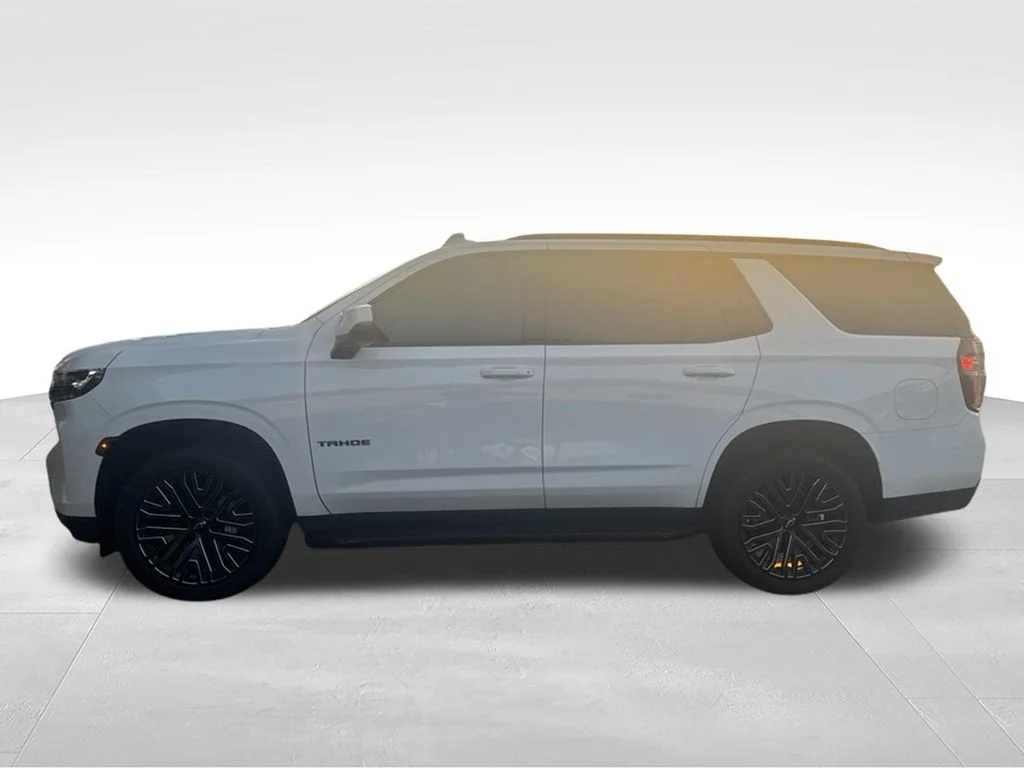 Used 2023 White Chevrolet RST image 2