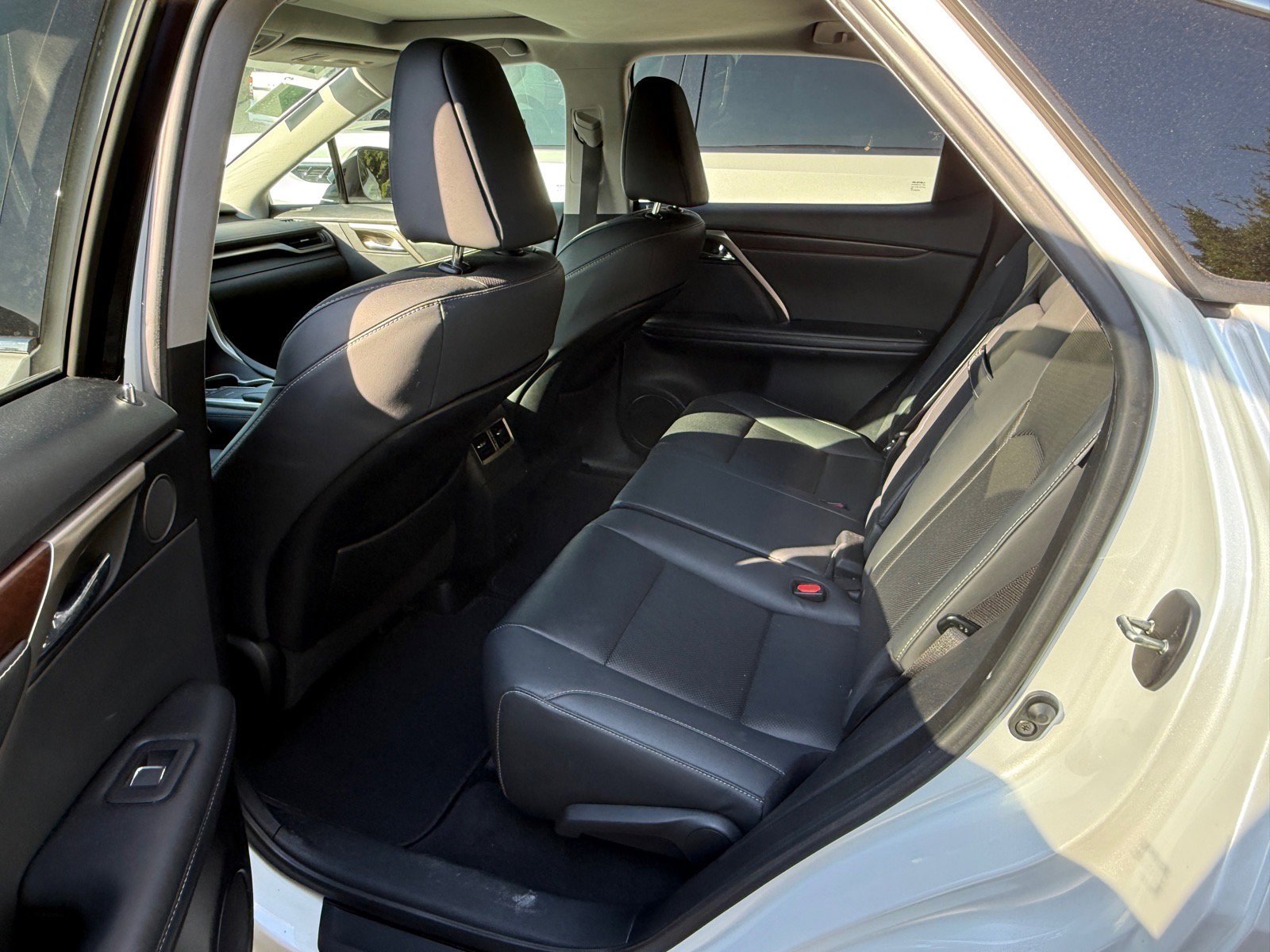 Used 2022 White Pearl Lexus RX 350 image 28