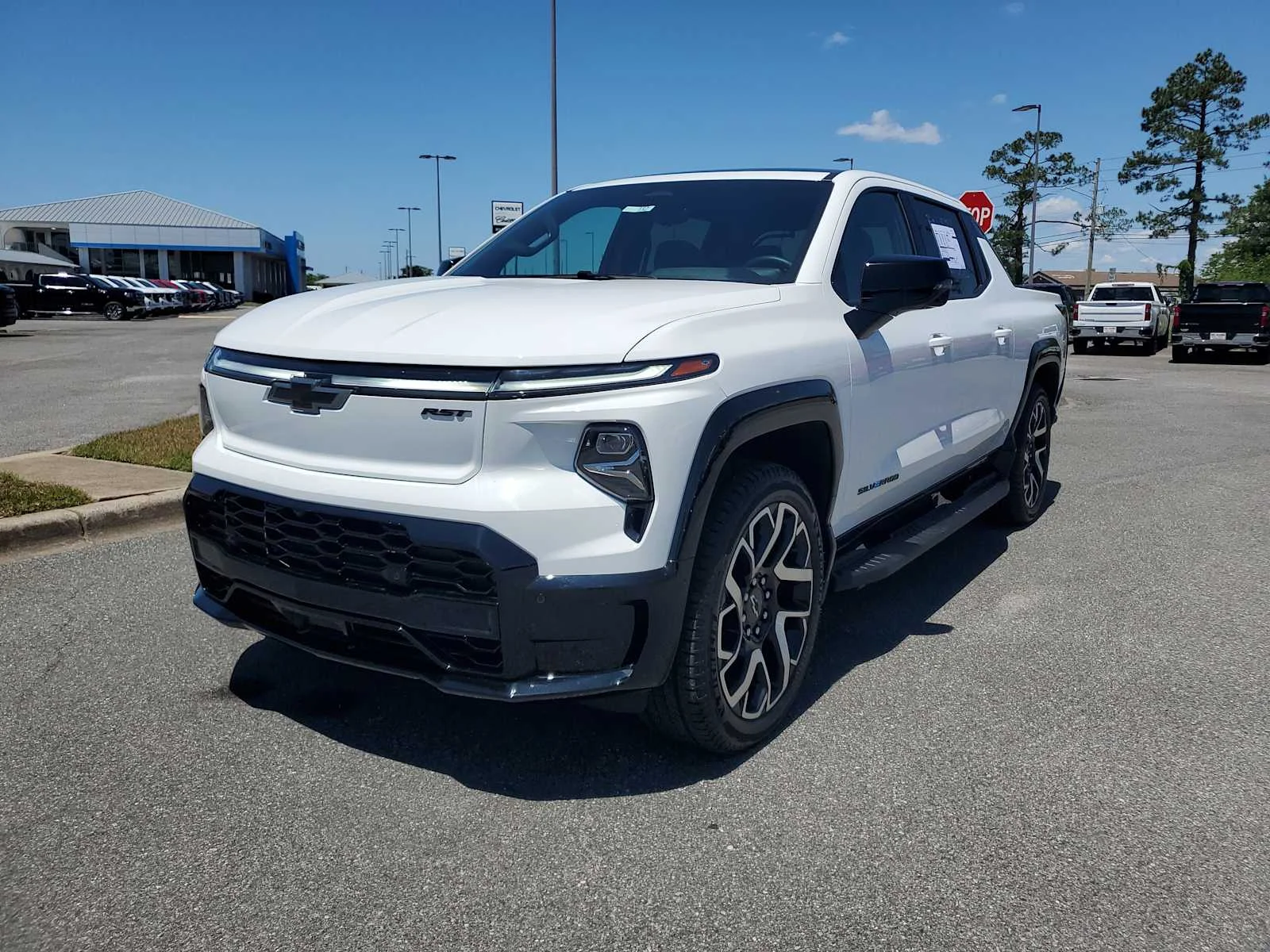 2024 Chevrolet Silverado EV RST's photo
