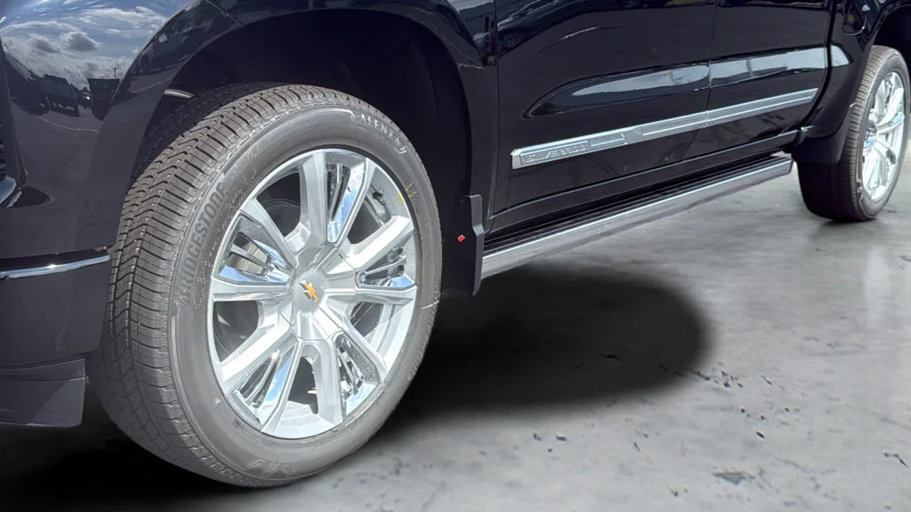 New 2026 Black Chevrolet High Country image 29