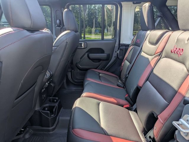 Used 2023 Gray Jeep Sport S image 13