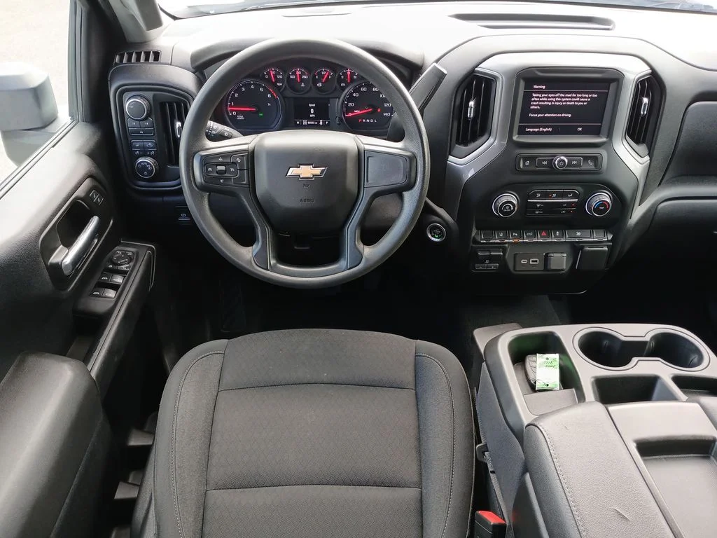 Used 2024 White Chevrolet Custom image 12