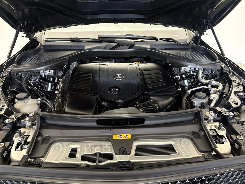 Certified Used 2023 Black Mercedes-Benz GLC 300 image 13