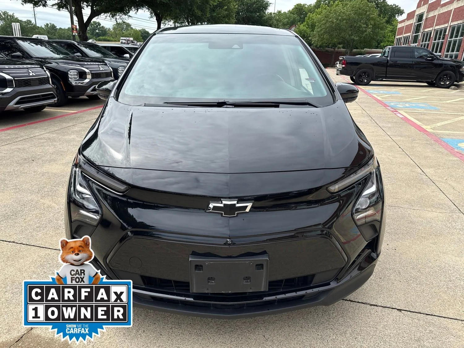 Used 2023 Black Chevrolet 2LT image 8