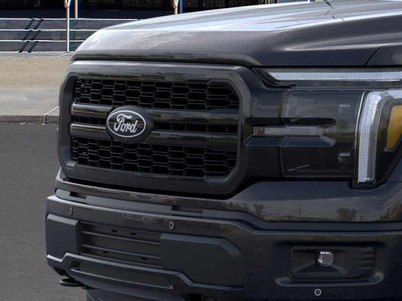 New 2025 Agate Black Metallic Ford Lariat® image 17
