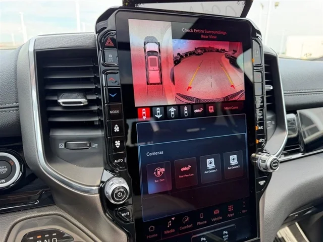 New 2026 Diamond Black Crystal Pearl-Coat Exterior Paint RAM Laramie image 23