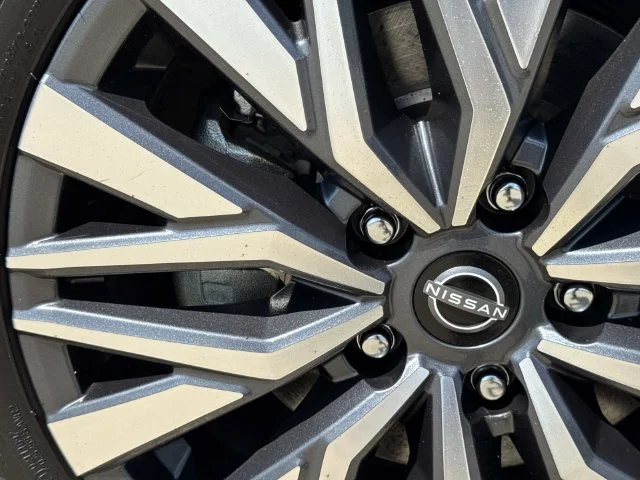 Used 2025 Gray Nissan 2.5 SV image 12