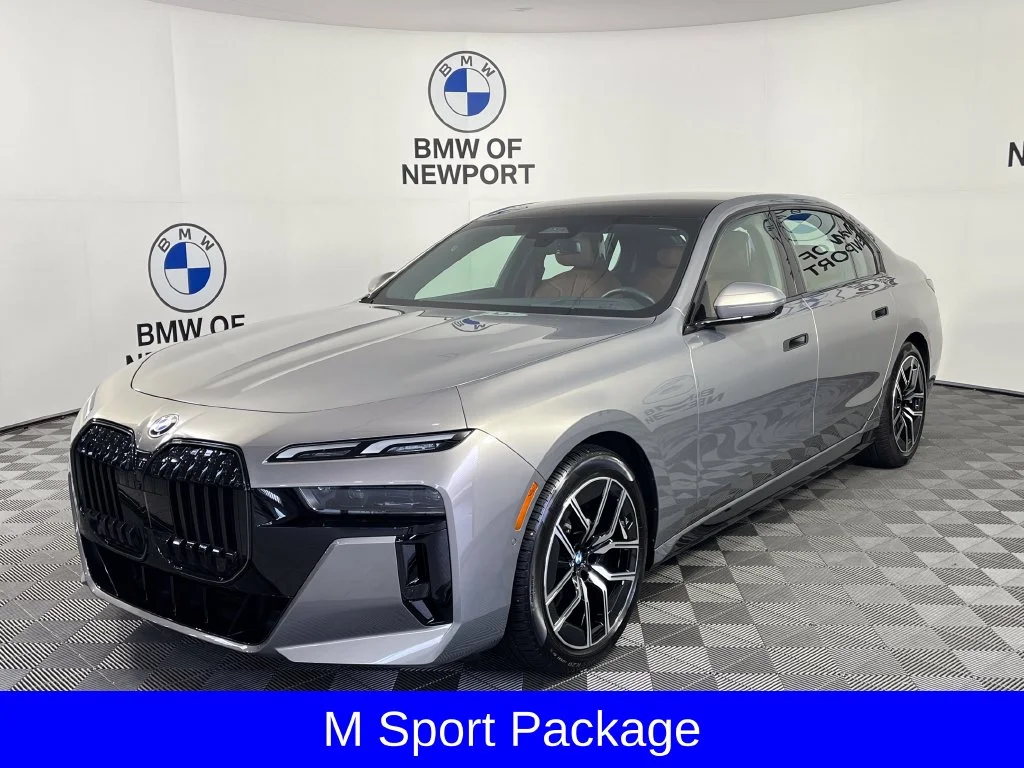 Used 2026 Gray Metallic BMW 740i xDrive image 3
