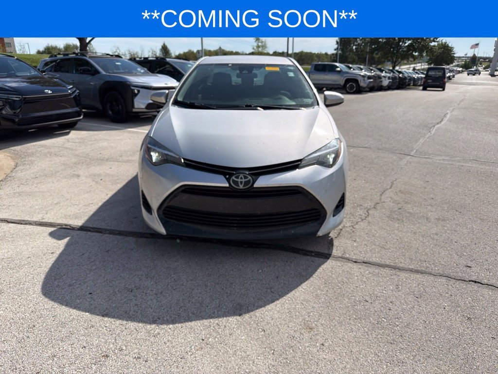 Used 2019 Toyota Corolla LE with VIN 2T1BURHE8KC152554 for sale in Kansas City