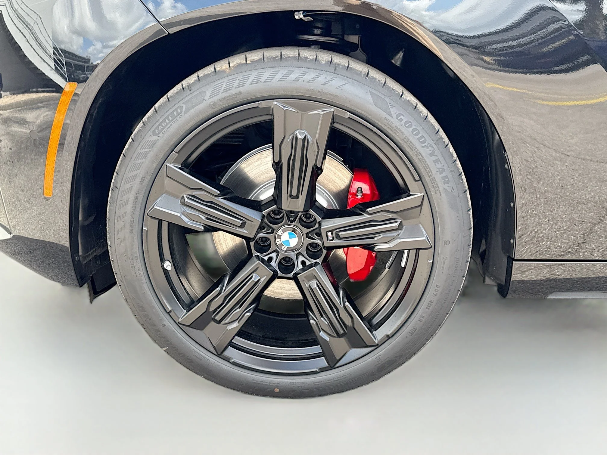 New 2026 Black Sapphire Metallic BMW 30 xDrive image 42