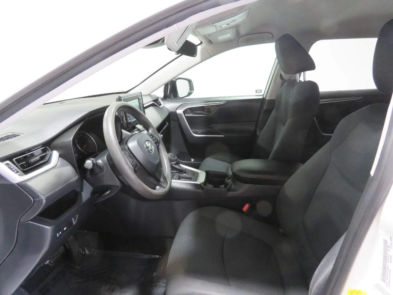 Used 2019 Super White Toyota LE image 14