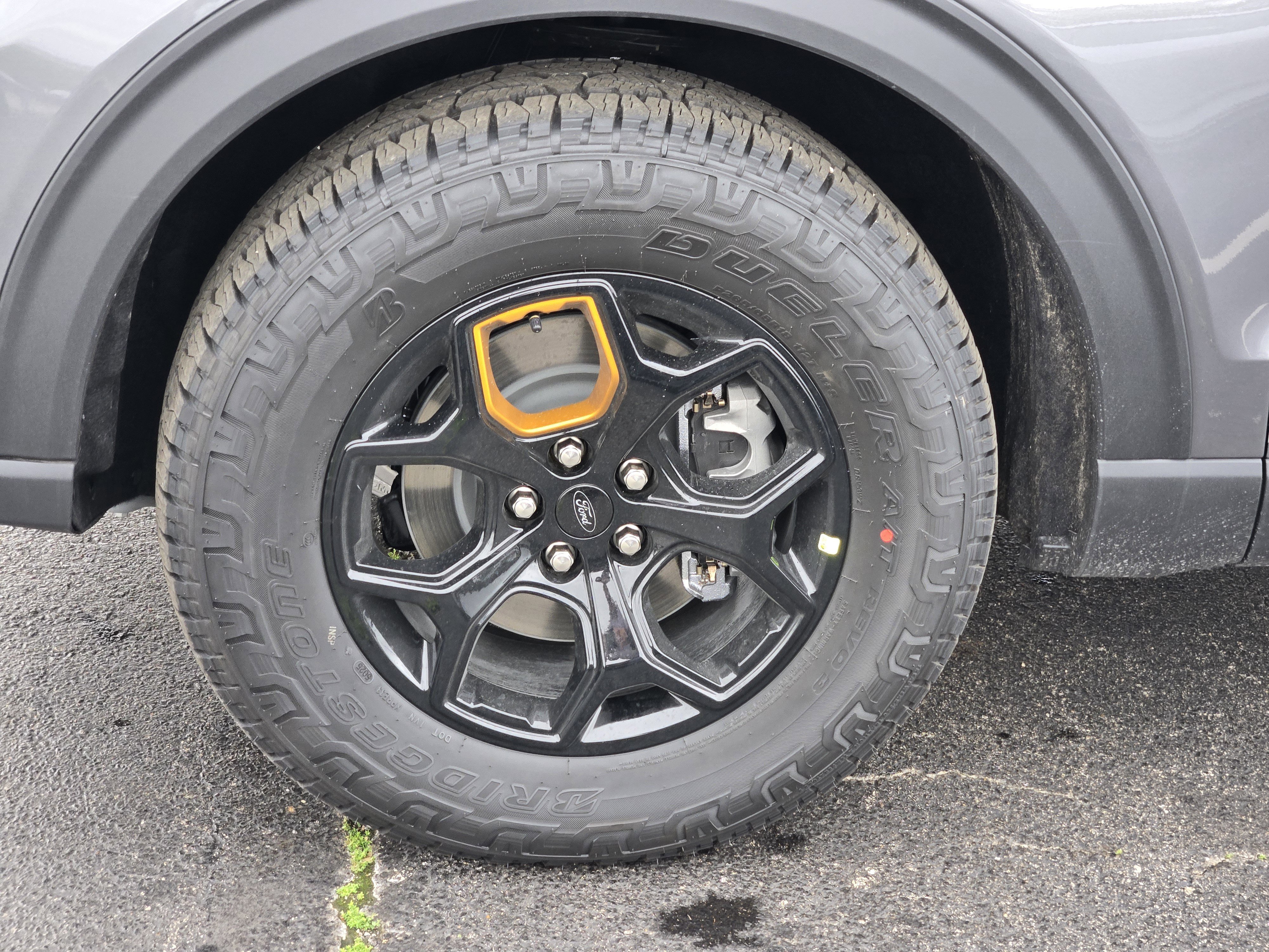 New 2026 Carbonized Gray Metallic Ford Tremor image 7