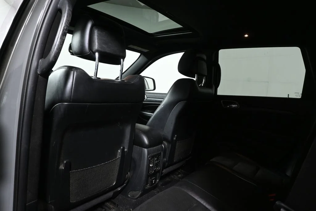 Used 2020 Gray Jeep Altitude image 7