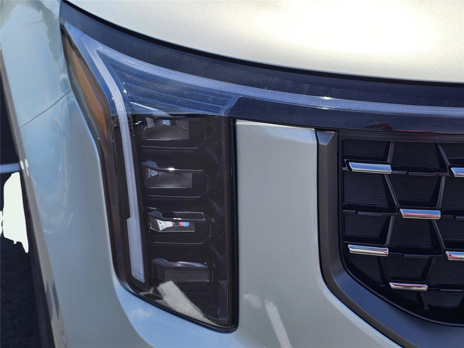 New 2026 Ivory Silver Kia SX image 5
