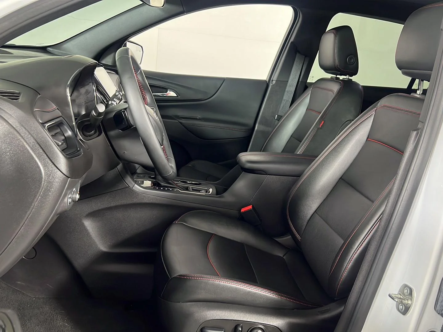 Used 2024 Summit White Chevrolet RS image 13