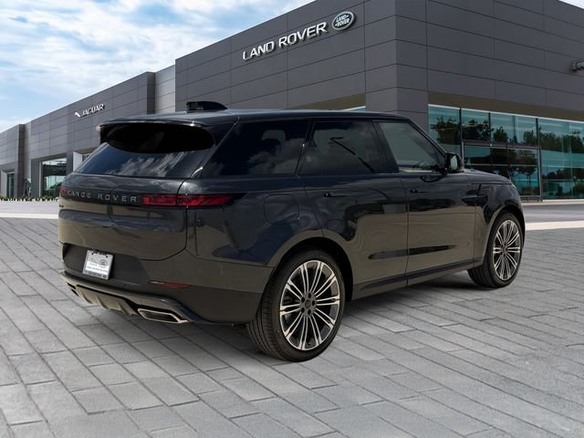 New 2026 Carpathian Grey Land Rover SE image 5