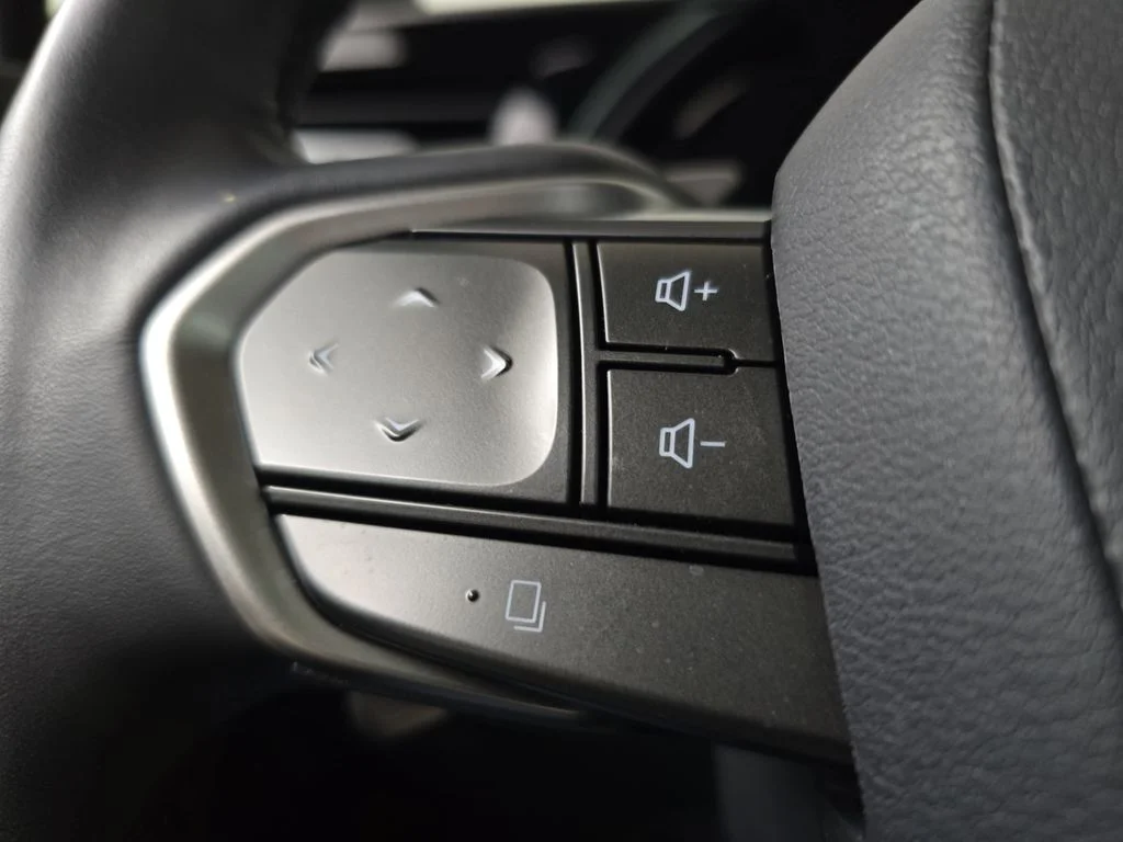 Certified Used 2025  Lexus 450h+ Luxury image 17