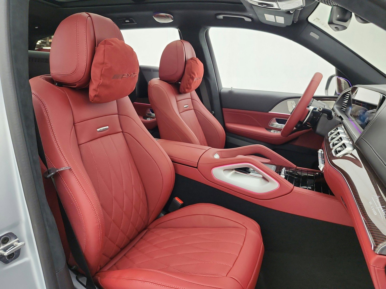 New 2026 MANUFAKTUR Signature Cirrus Silver Magno Mercedes-Benz AMG® GLS 63 4MATIC+ SUV image 34