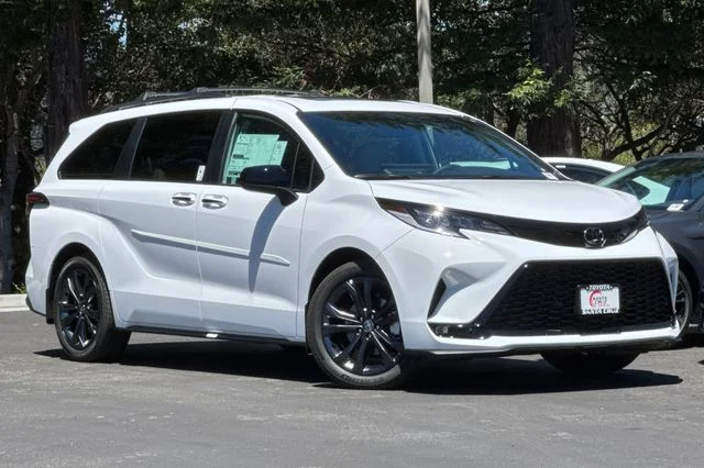 New 2026 Ice Cap Toyota  XSE image 2