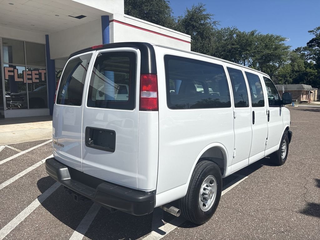 2026 Chevrolet Express Cargo Work Van - Photo 6