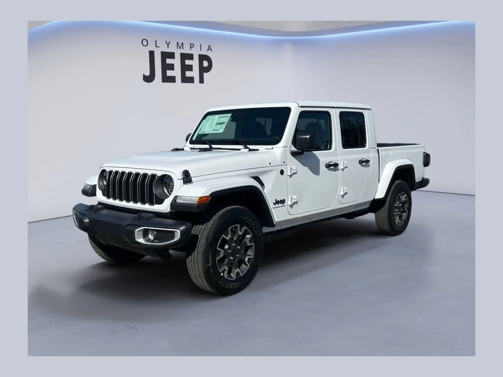 2026 Jeep Gladiator Sahara Auto's photo