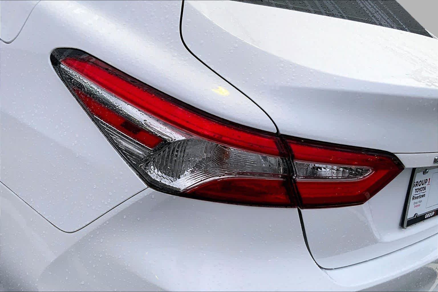 Used 2019 Super White Toyota LE image 27
