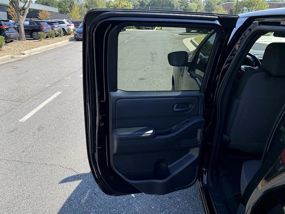 2026 Nissan Frontier SV - Photo 15