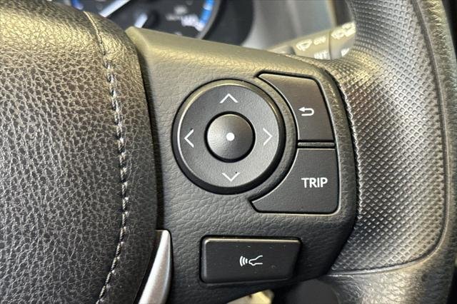 Certified Used 2017 SILVER ME Toyota  image 29