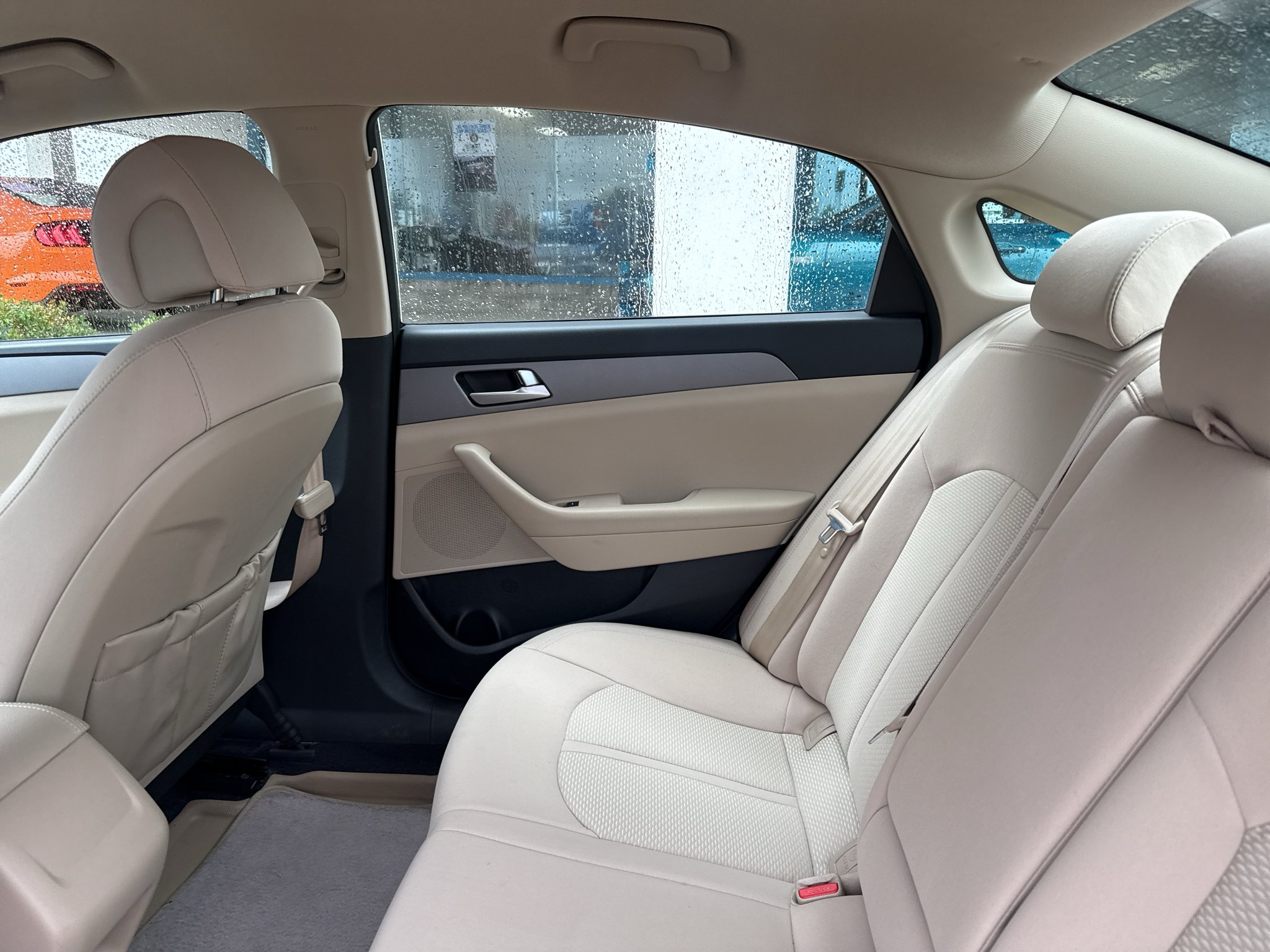 Used 2016 Dark Truffle Hyundai 2.4L SE image 13