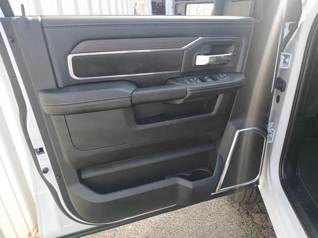 New 2026 Bright White Clear-Coat Exterior Paint RAM Laramie image 51