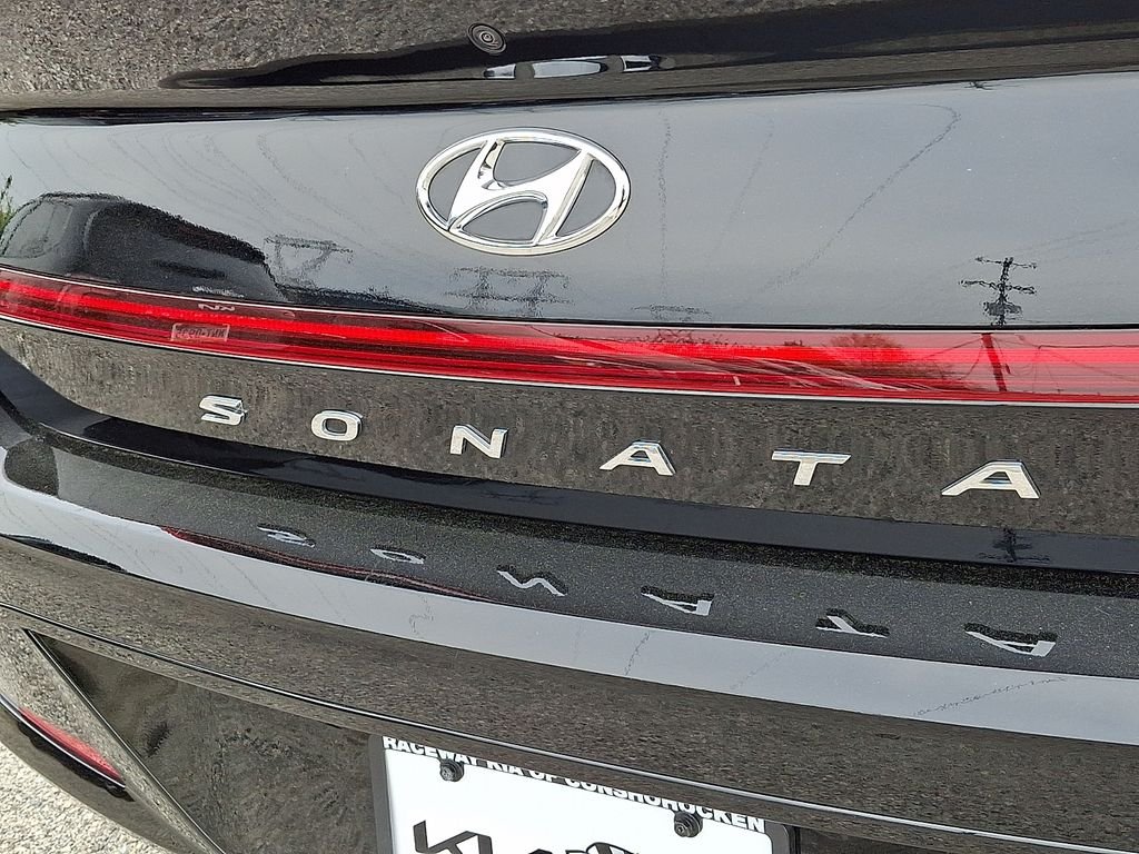 Used 2023 Black Hyundai SEL image 30