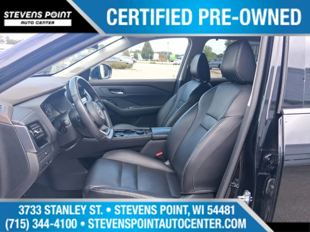 Used 2023 Super Black Nissan SL image 30