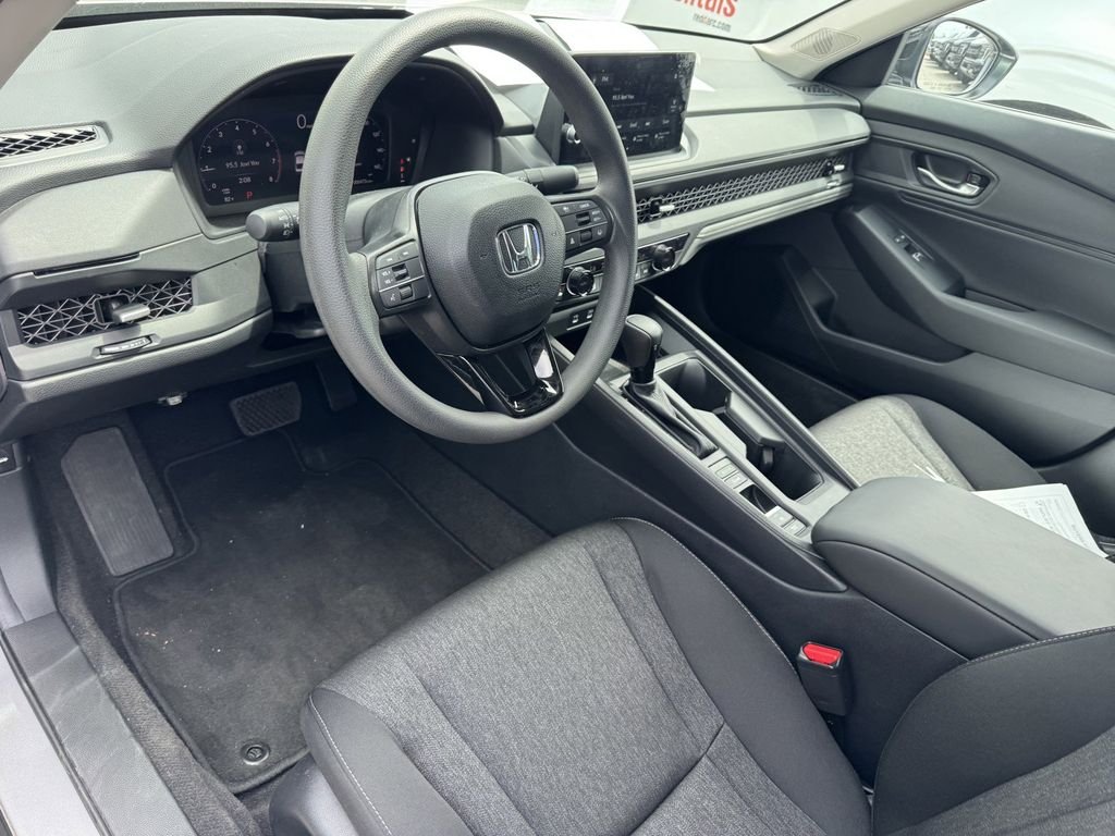 Used 2026  Honda SE image 12