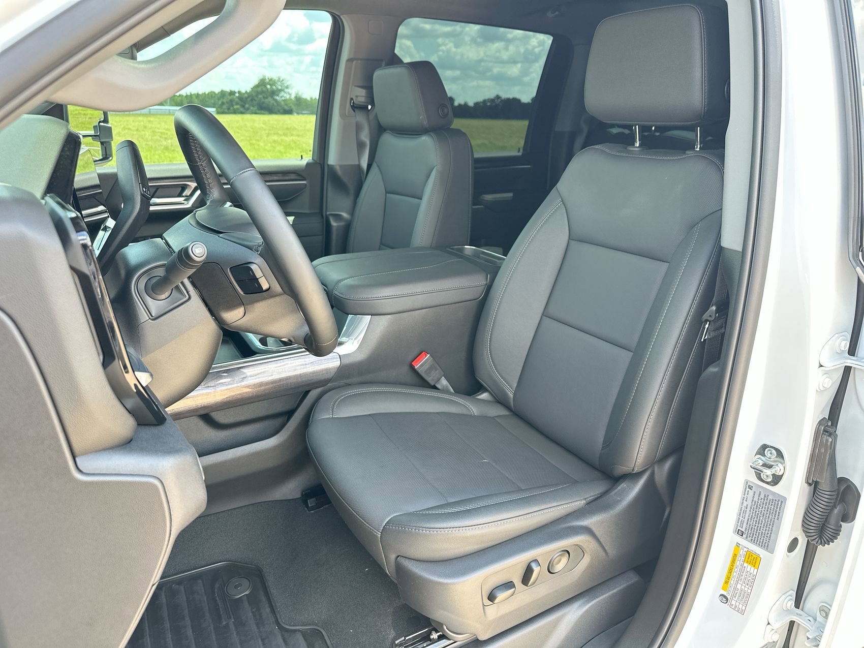 New 2026 Summit White Chevrolet LTZ image 11
