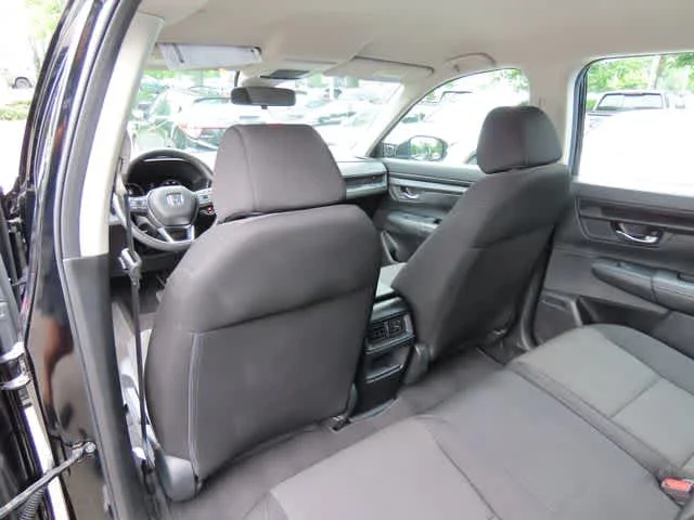 2024 Honda CR-V LX - Photo 14