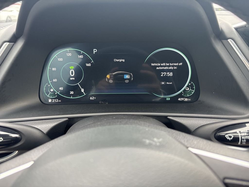 Used 2022 Gray Hyundai Limited image 10