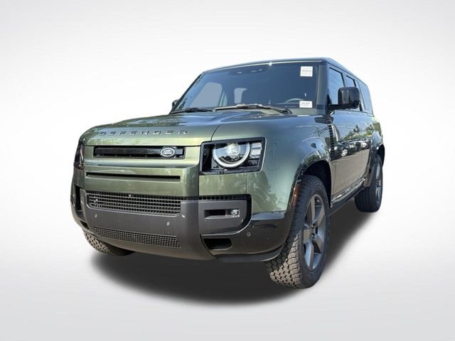 New 2026 Woolstone Green Land Rover X-Dynamic SE image 3