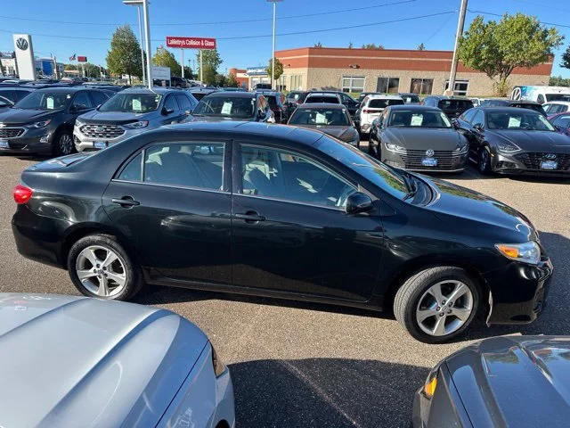 Used 2013 Black Toyota LE image 2