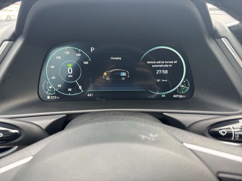 Used 2022 Gray Hyundai Limited image 10