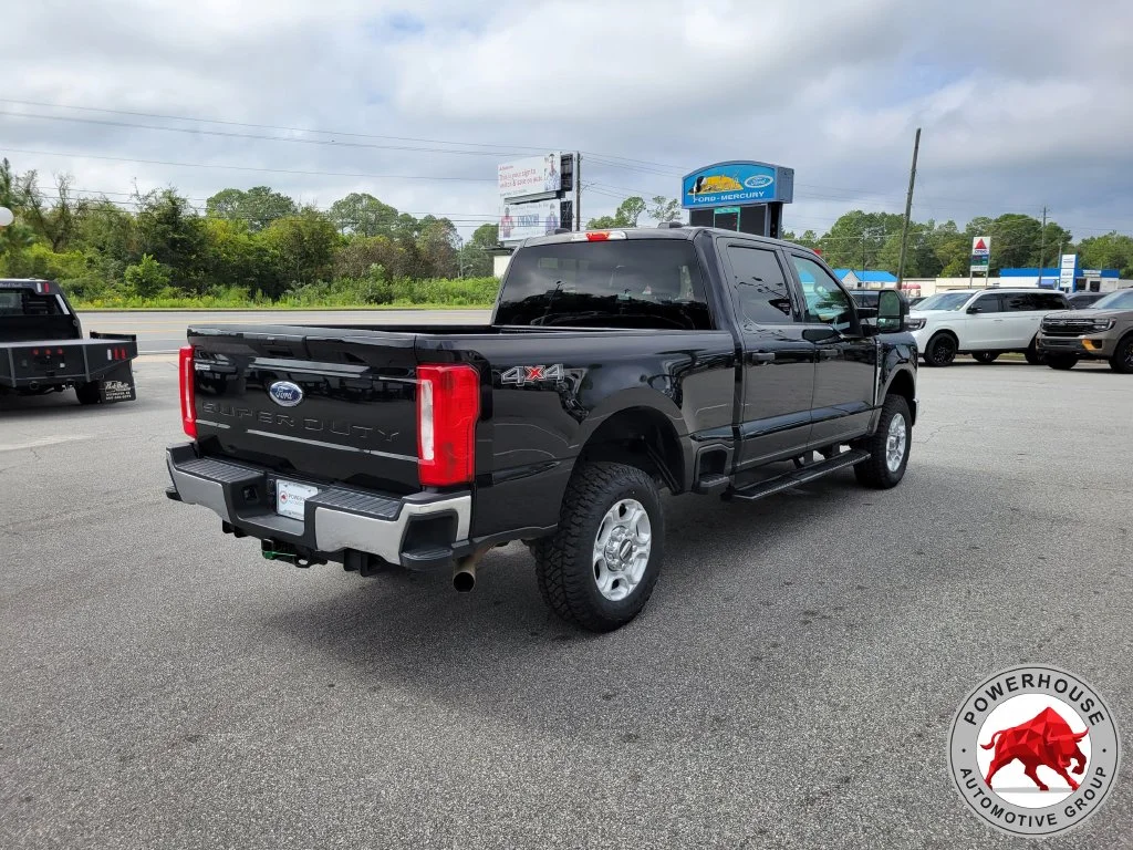 Used 2026 Black Ford XLT image 5