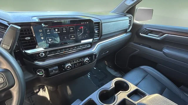 Used 2025 Black GMC SLT image 25