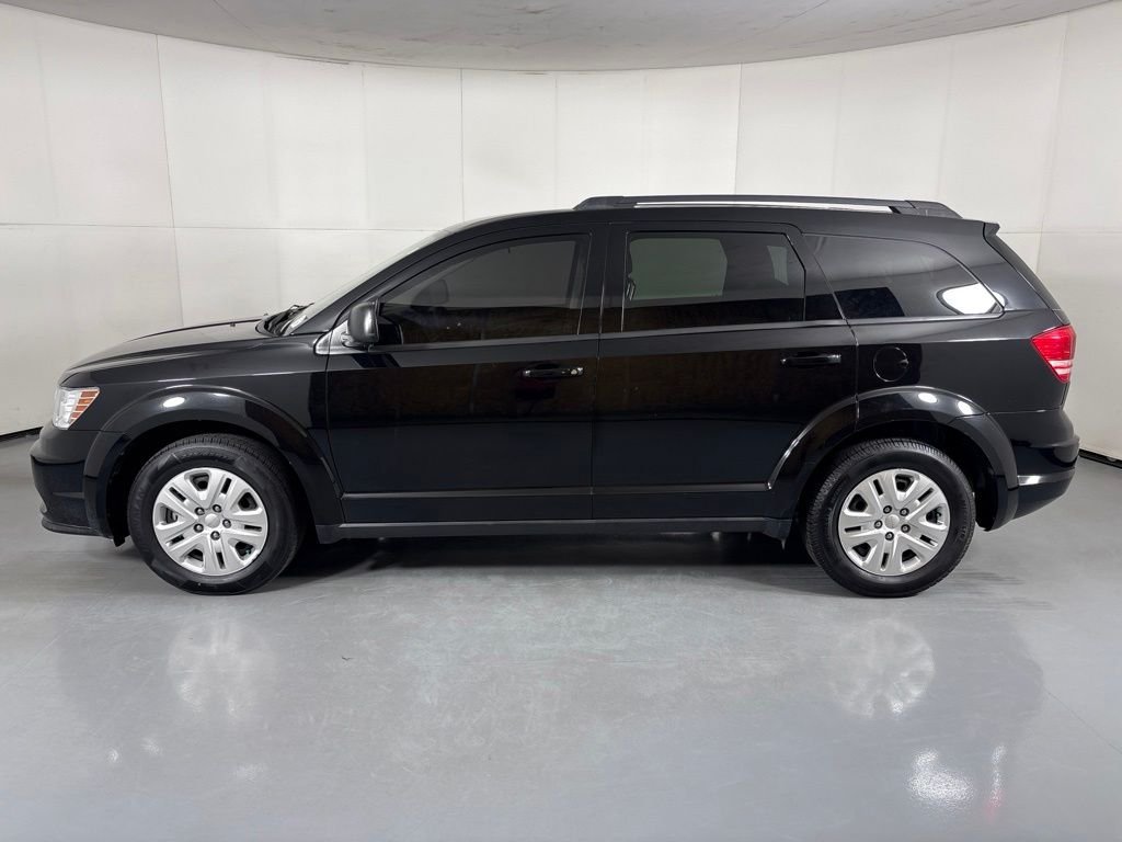 Used 2019 Black Dodge SE image 5