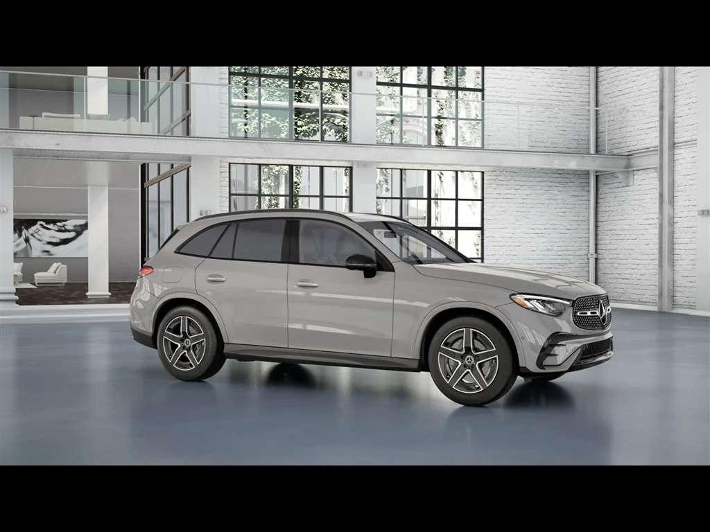 New 2026 Manufaktur Alpine Grey Mercedes-Benz GLC 300 4MATIC® image 8