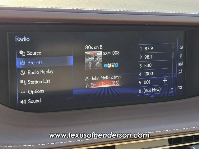 Used 2018 White Lexus 500 Base image 26